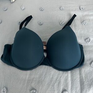 Victoria’s Secret Lightly Lined Demi  T-Shirt Bra  36-D